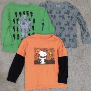 Lot of 3 long-sleeved T-shirts